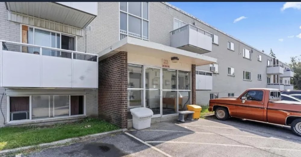 Trafalgar Manor Apartments